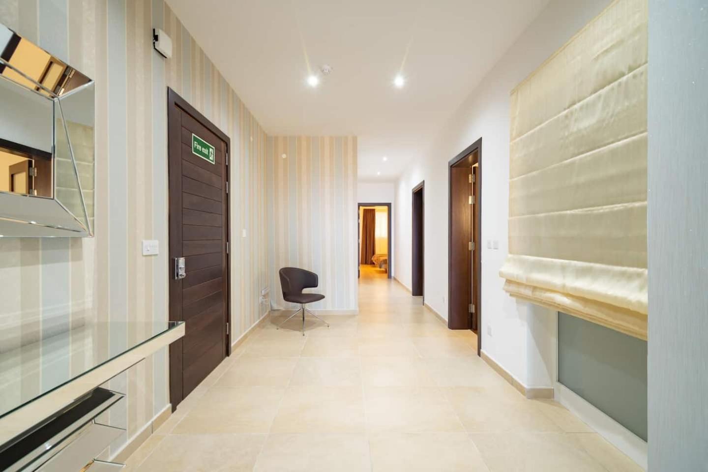סליאמה Fort Cambridge Apartments By Homely מראה חיצוני תמונה